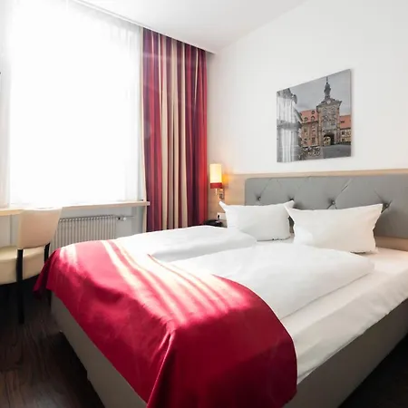 ナショナル ホテル