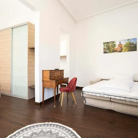 ナショナル ホテル 3*