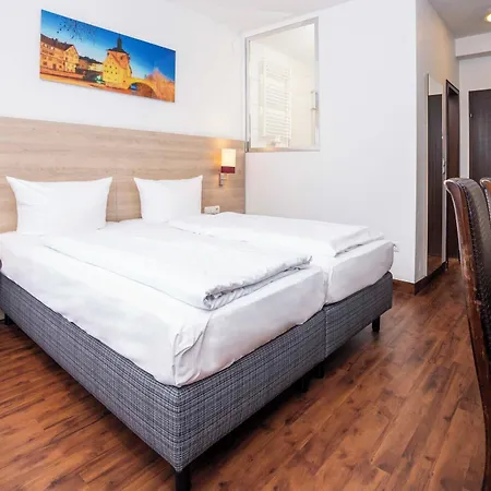 ナショナル ホテル