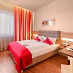 Hotel National 3*
