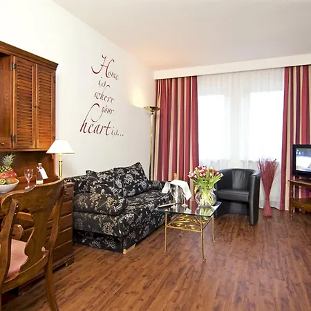 National Hotel 3*