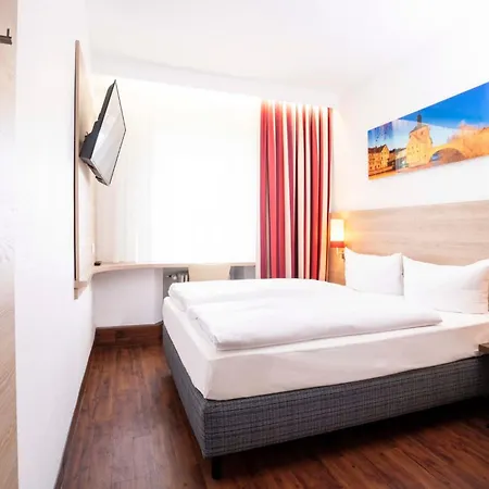 Hotel National 3*