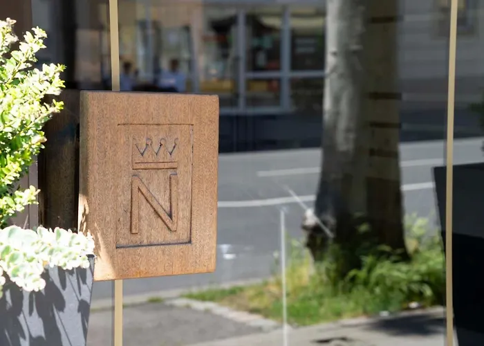 فندق National 3*