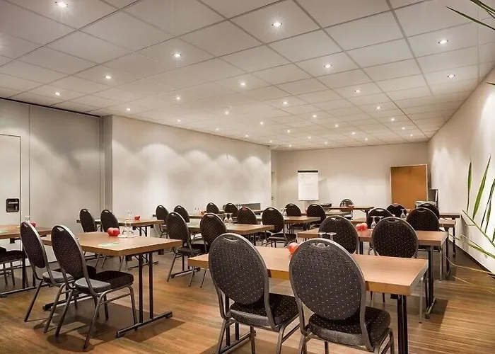 فندق National 3*