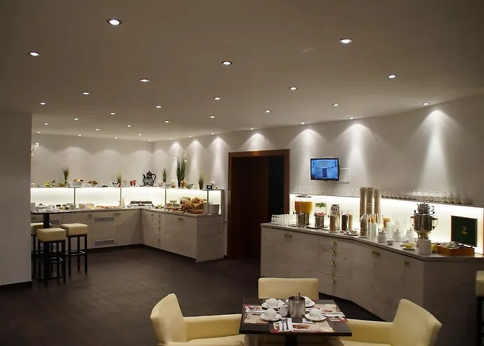 National فندق 3*